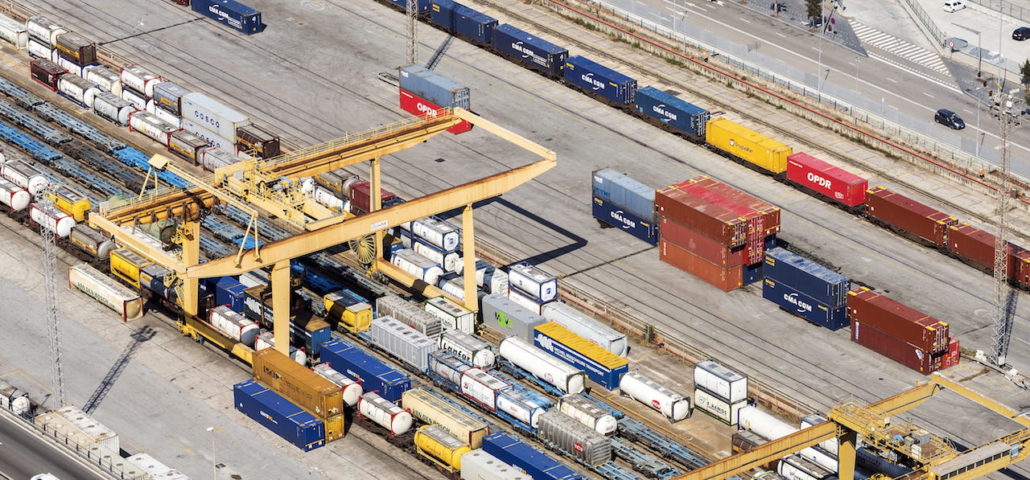 Rail-train-ISO-tanks-Shipping-yard_cropped-min-min-1030×480 chemicals