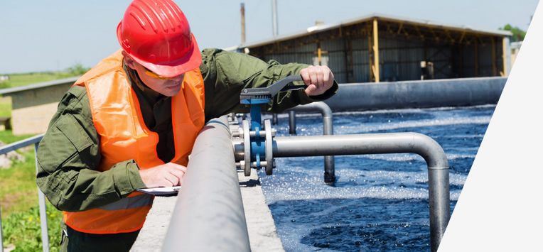 pipes workers